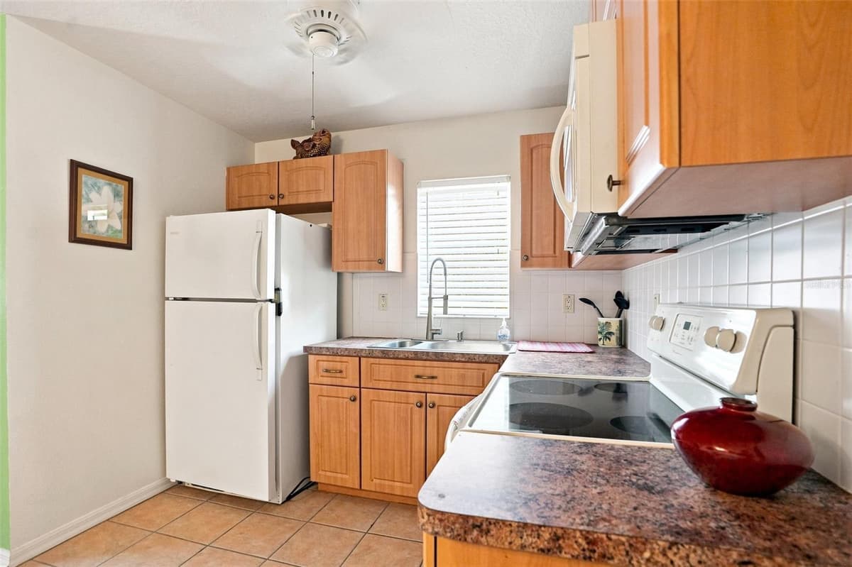 11399 REDGATE STREET — photo 15 of 50