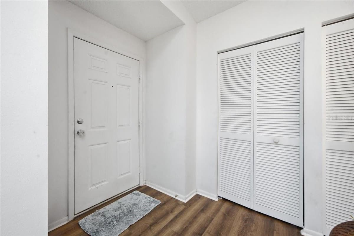 9436 NAKOMA WAY — photo 5 of 40