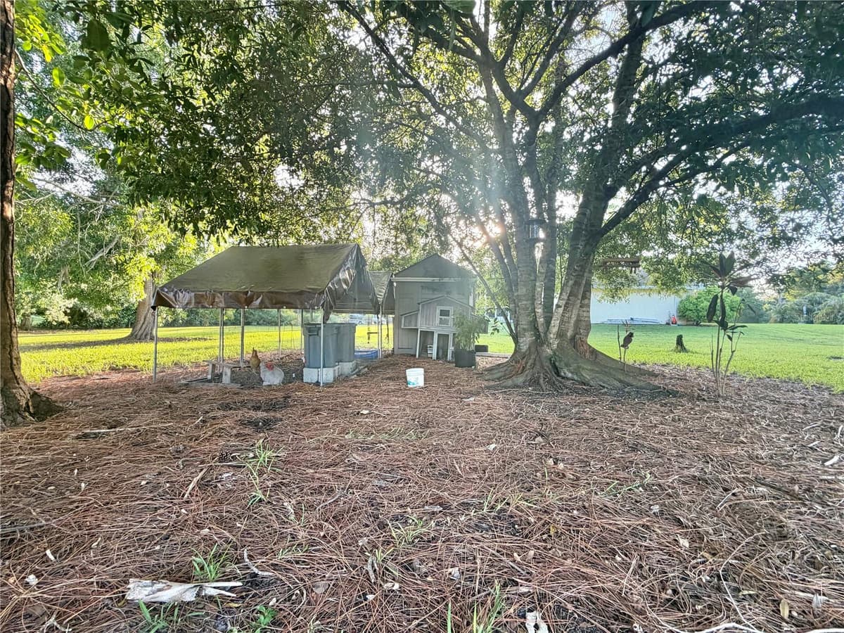 17770 64TH PLACE — photo 31 of 43