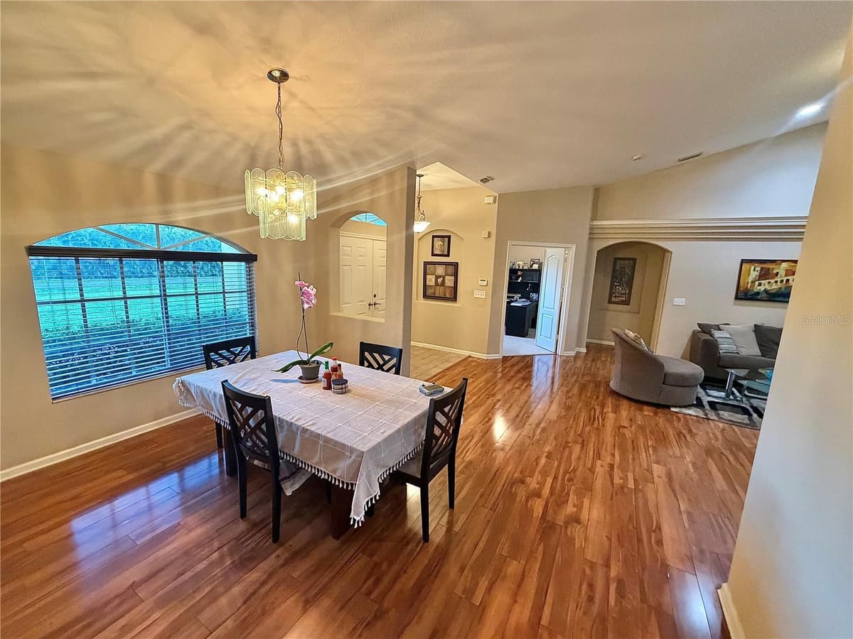 17770 64TH PLACE — photo 13 of 43