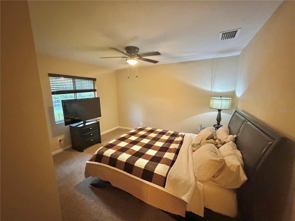 17770 64TH PLACE — photo 15 of 43