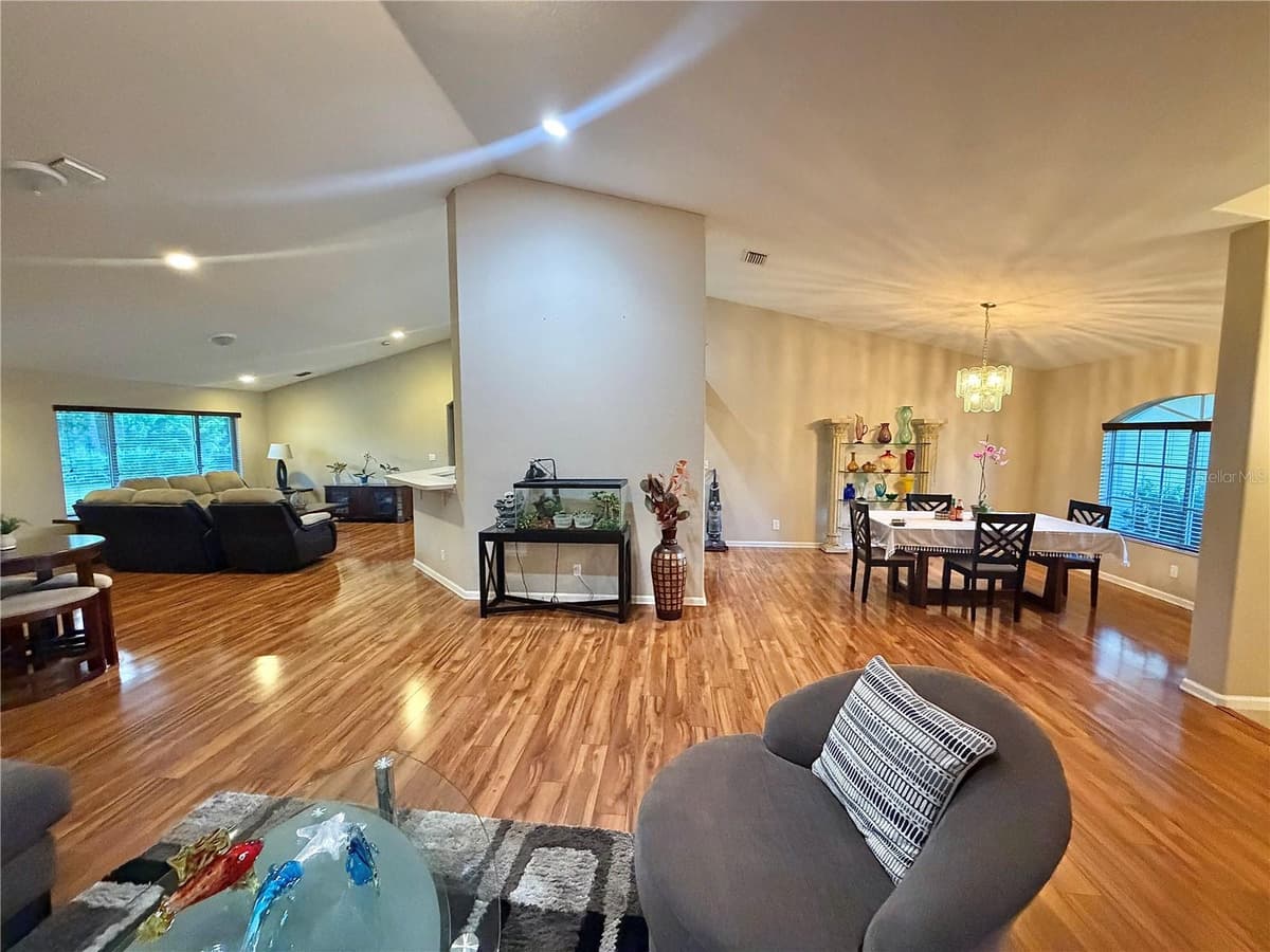 17770 64TH PLACE — photo 12 of 43