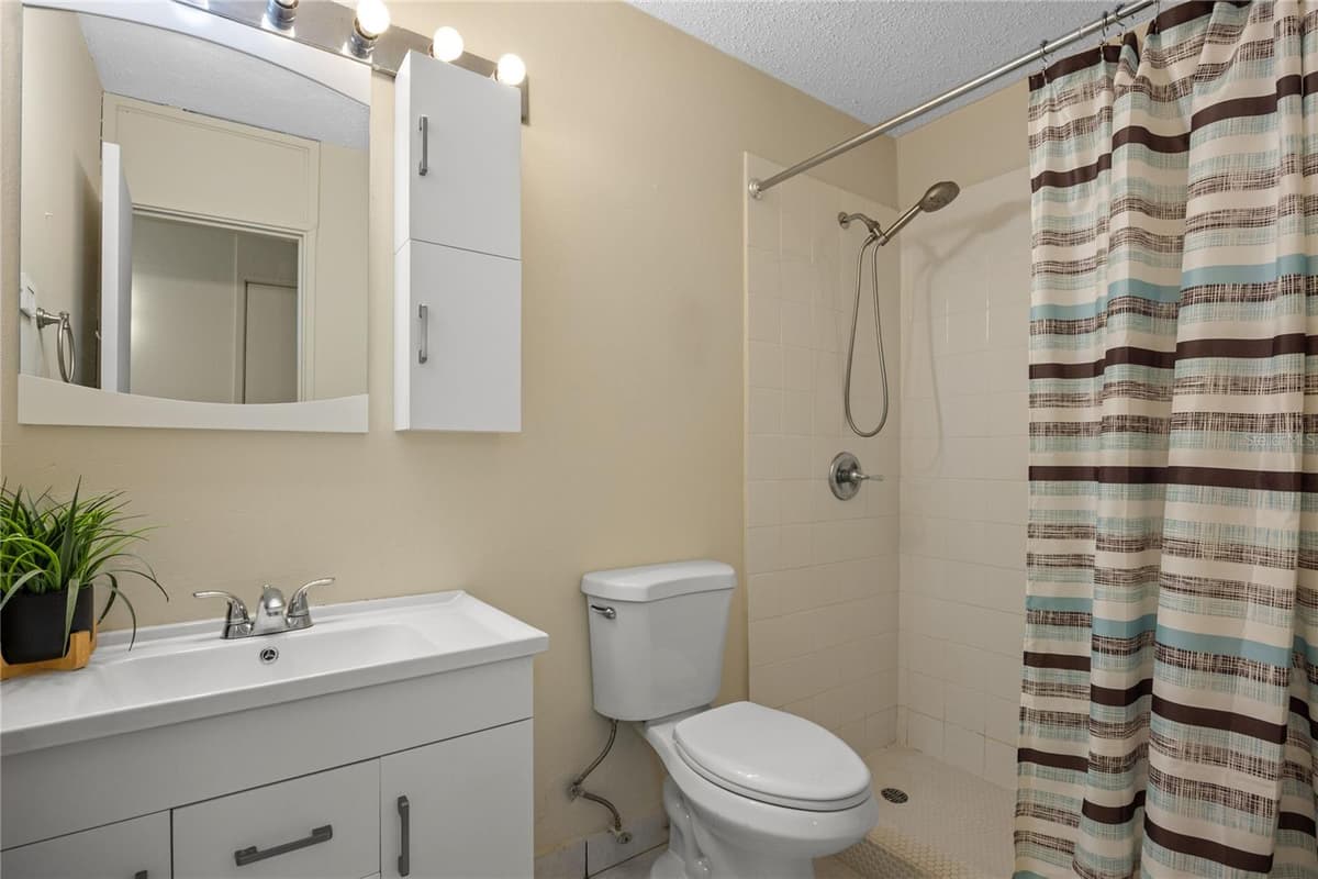 E 12 CALLE MADRE PERLA — photo 11 of 23