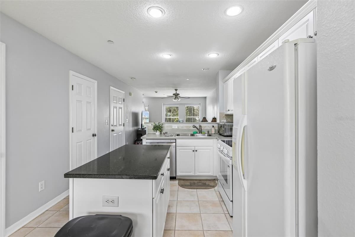 4864 TUSCAN LOON DRIVE — photo 7 of 28