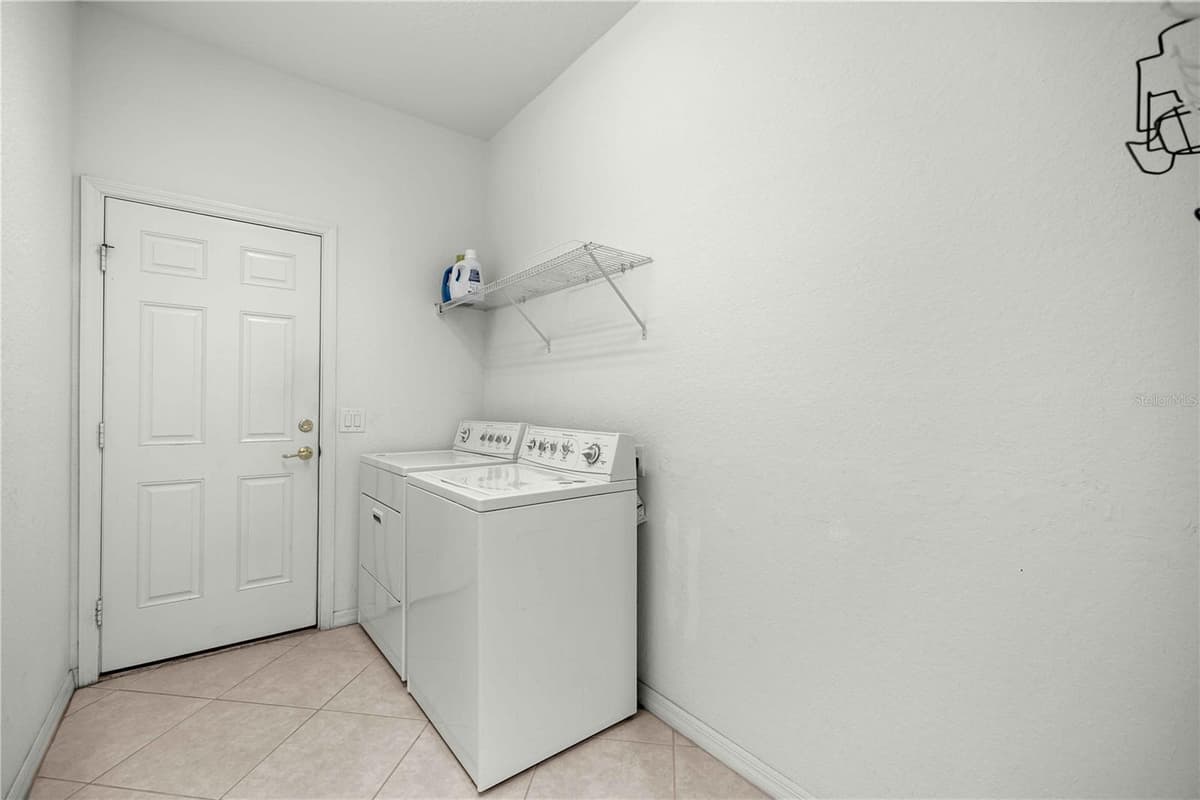 11811 91ST CIRCLE — photo 30 of 53