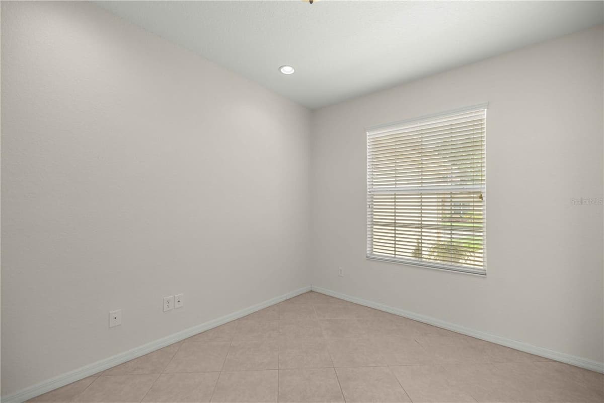 11811 91ST CIRCLE — photo 13 of 53