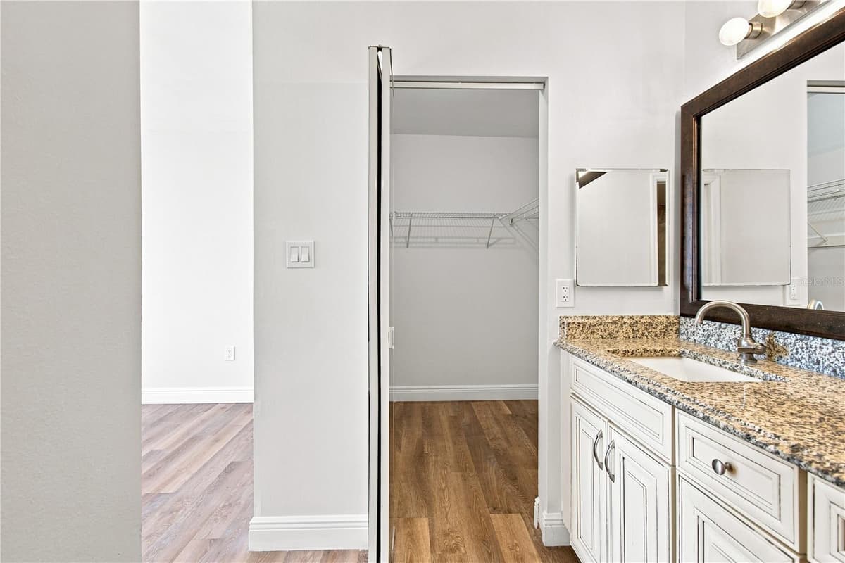 5153 ISLA KEY BOULEVARD — photo 17 of 47
