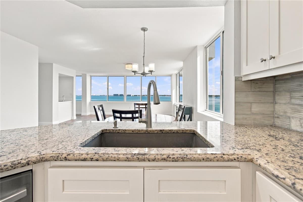 5153 ISLA KEY BOULEVARD — photo 6 of 47