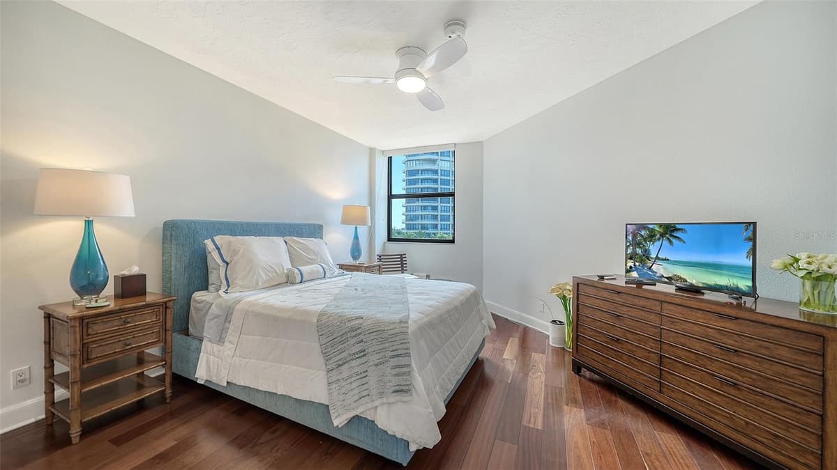 1241 GULF OF MEXICO DRIVE — photo 49 of 78
