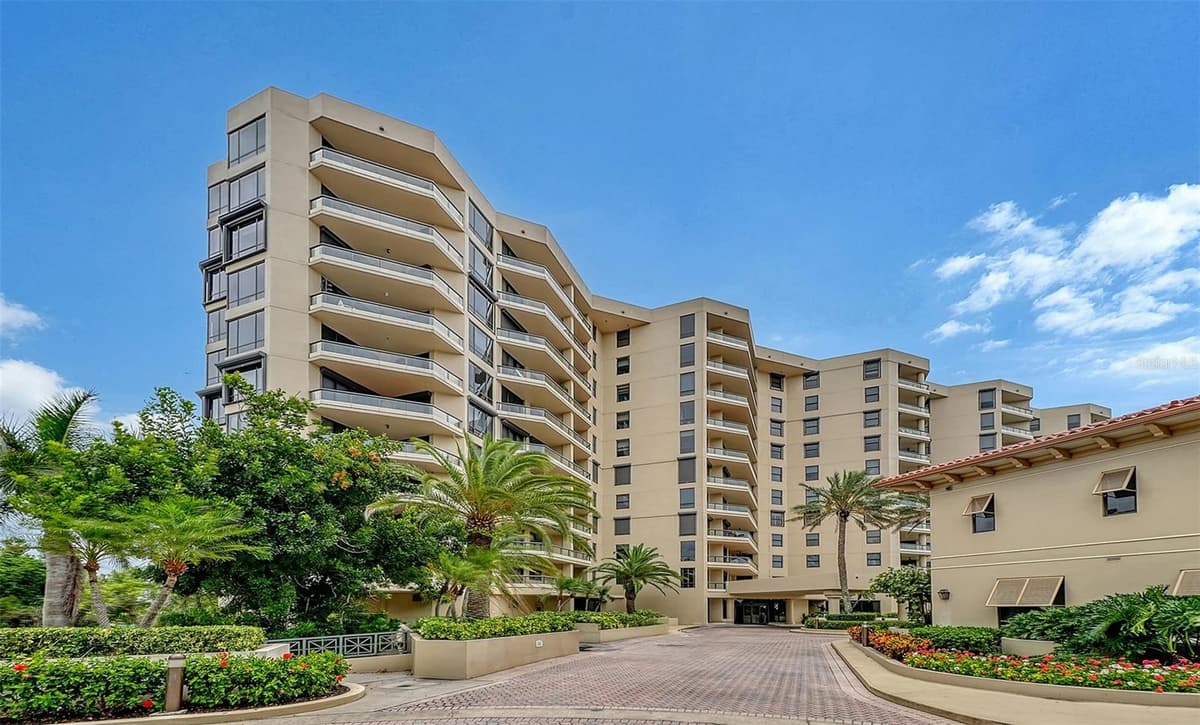 1241 GULF OF MEXICO DRIVE — photo 4 of 78