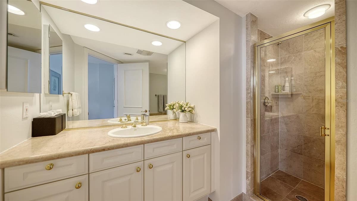 1241 GULF OF MEXICO DRIVE — photo 52 of 78