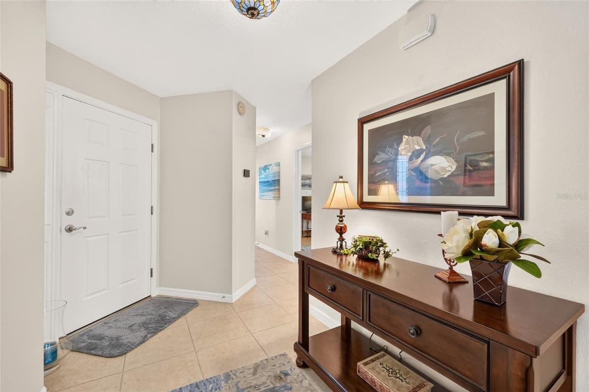 2301 CRESTVIEW STREET — photo 11 of 82