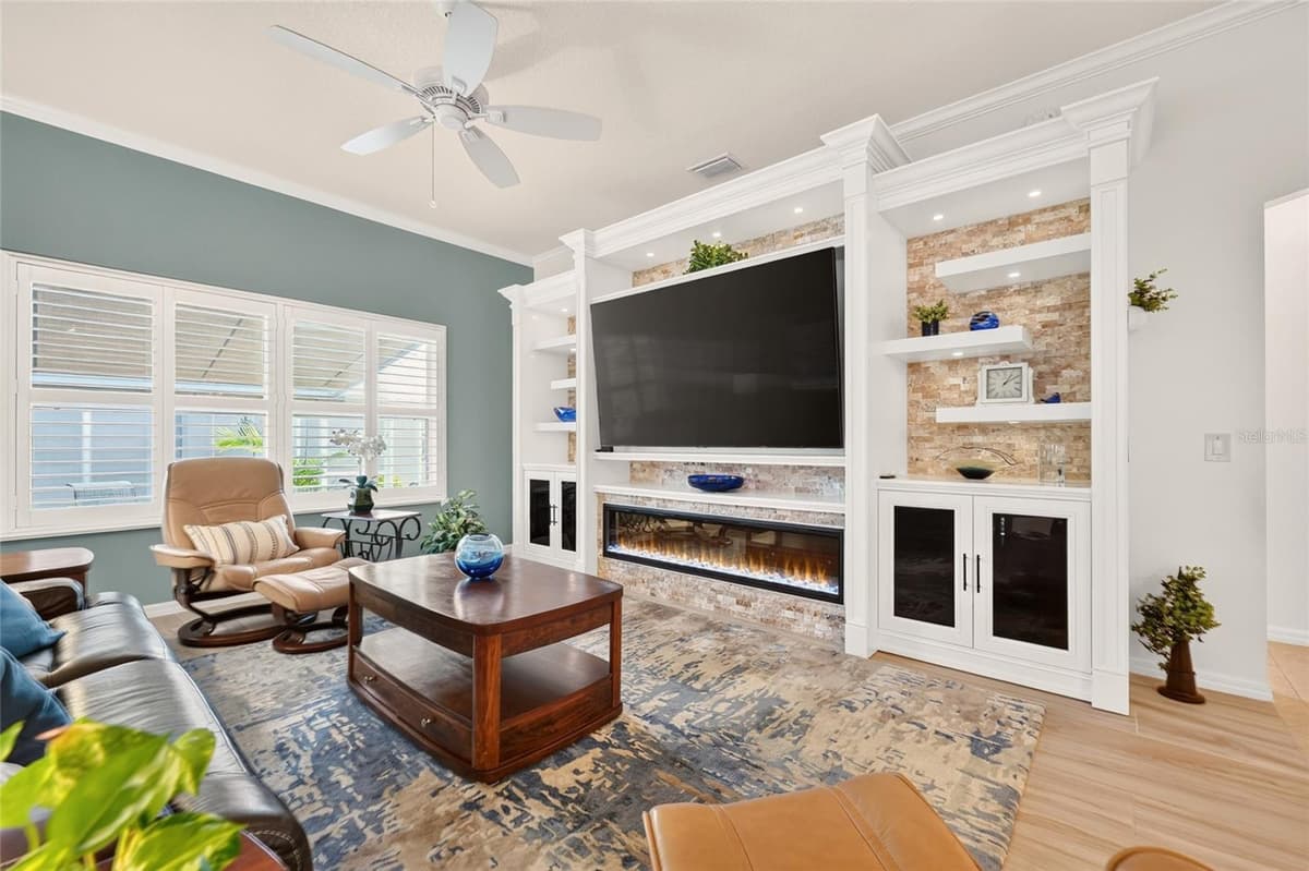 2301 CRESTVIEW STREET — photo 18 of 82