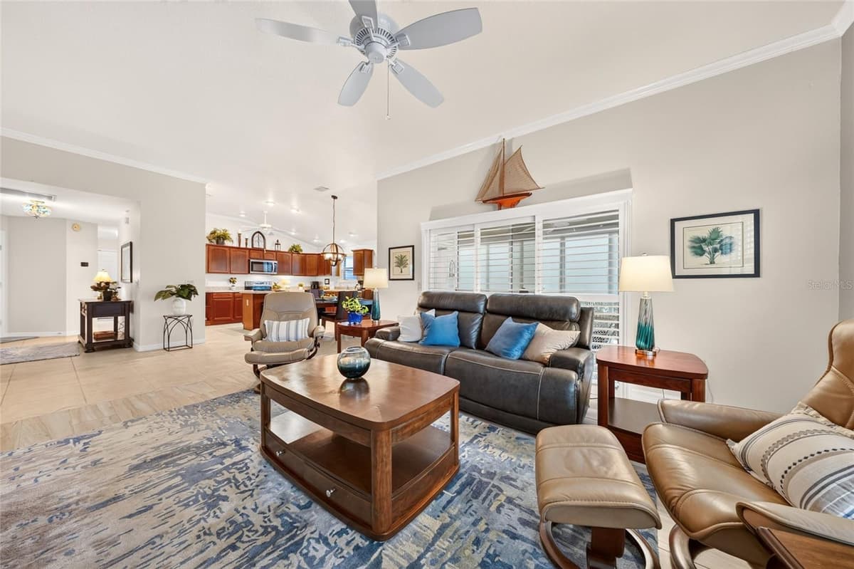 2301 CRESTVIEW STREET — photo 15 of 82