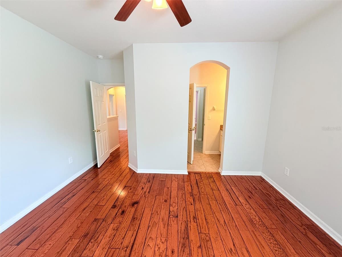 8523 NORTHTON GROVES BOULEVARD — photo 25 of 28