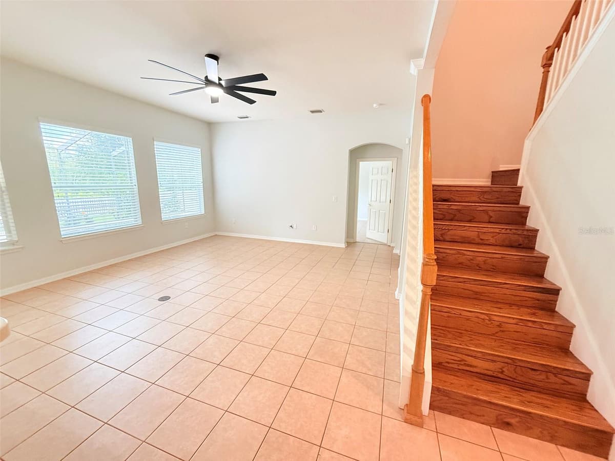 8523 NORTHTON GROVES BOULEVARD — photo 15 of 28