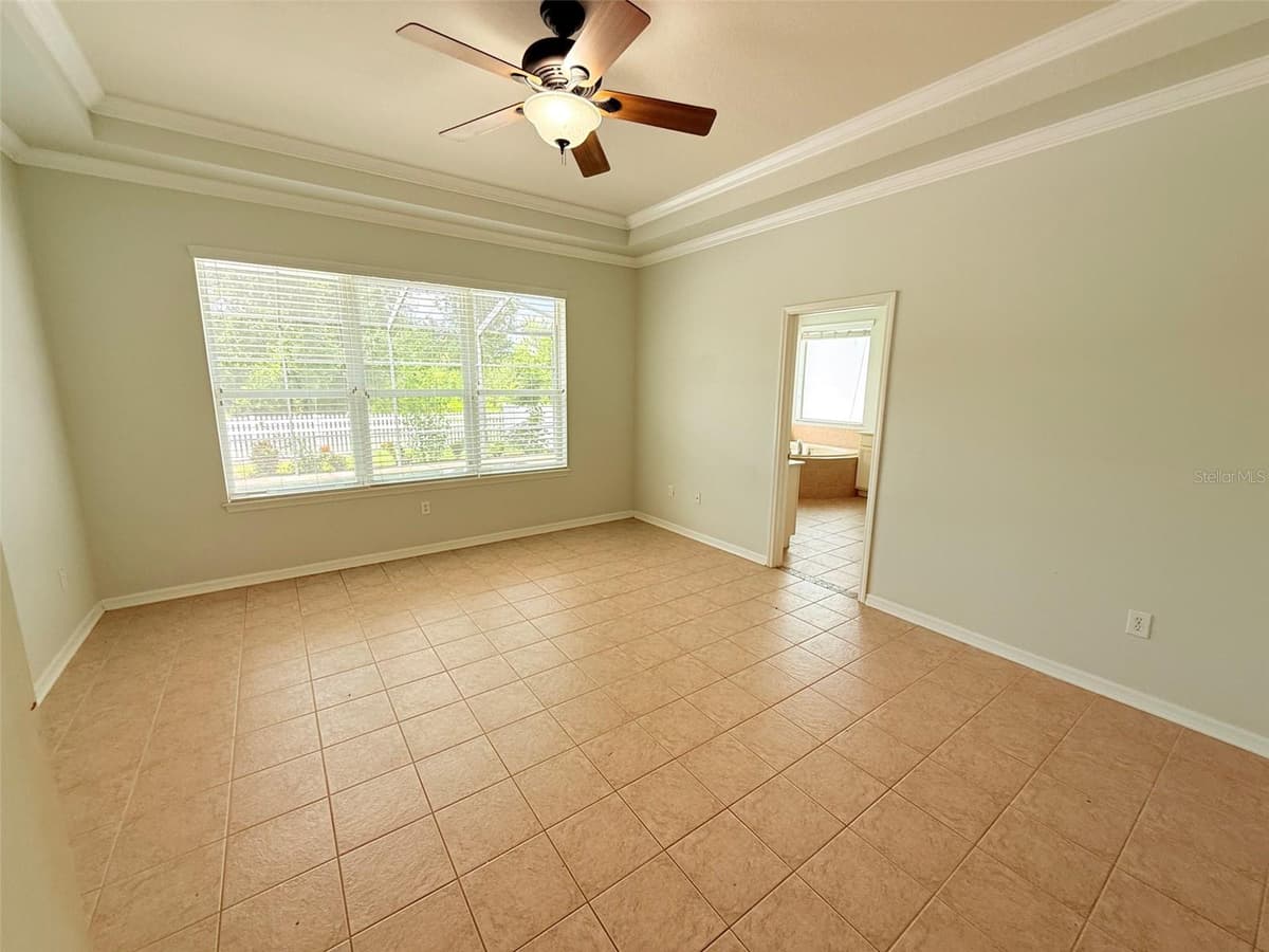 8523 NORTHTON GROVES BOULEVARD — photo 17 of 28