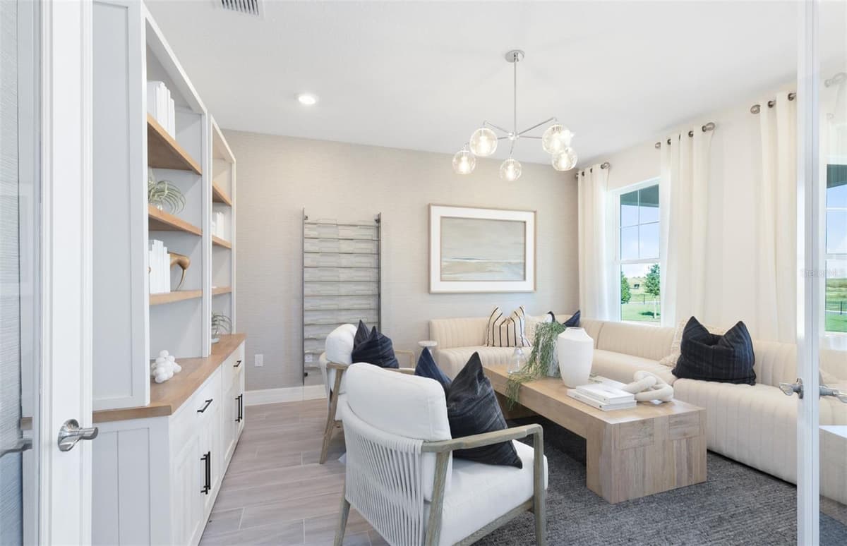 289 CRYSTAL WOOD DRIVE — photo 14 of 34