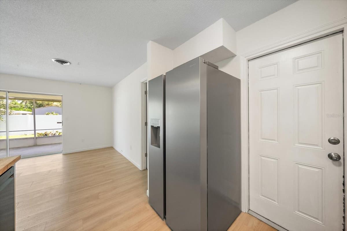 987 QUEEN ROAD — photo 7 of 36