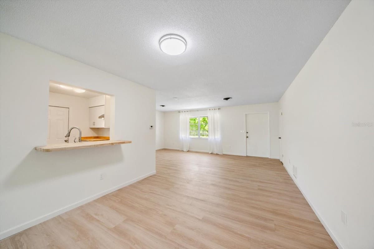 987 QUEEN ROAD — photo 12 of 36