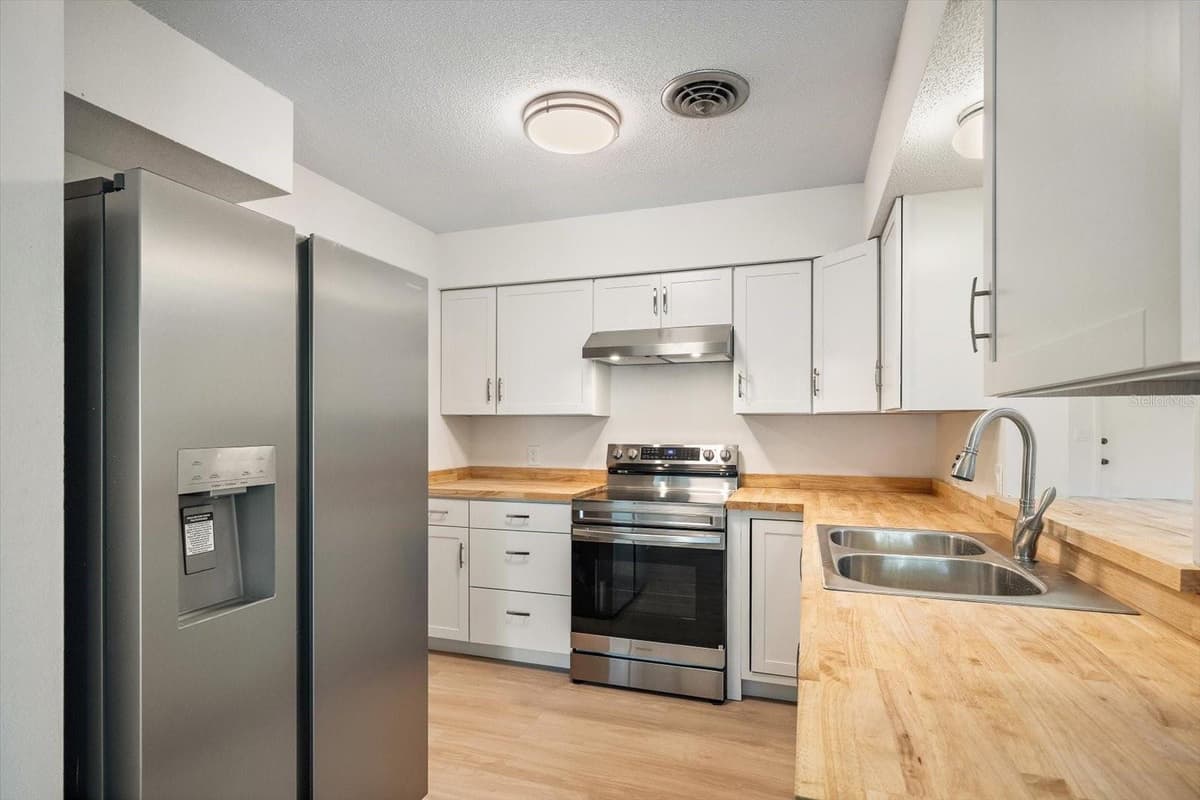 987 QUEEN ROAD — photo 4 of 36