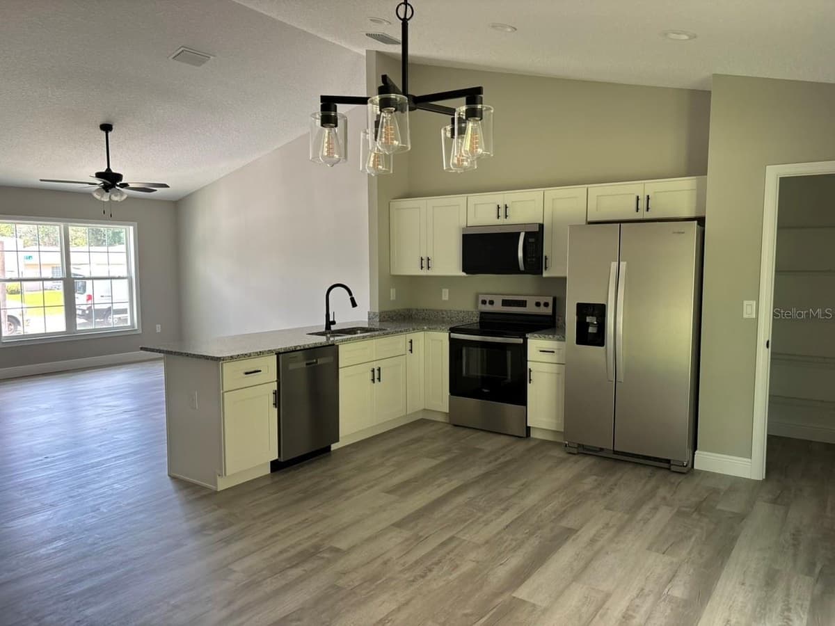 659 BANCROFT DRIVE — photo 13 of 28