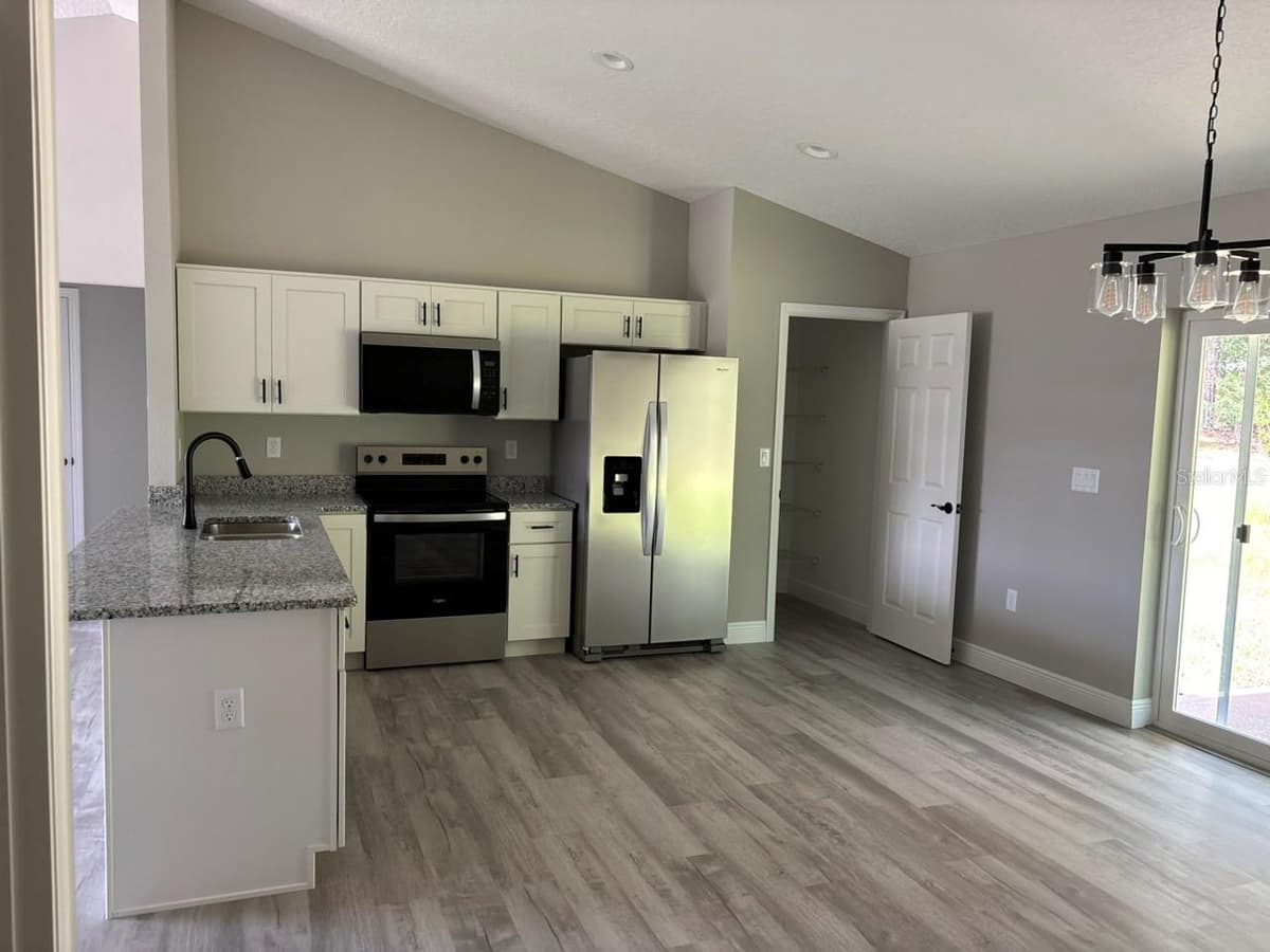 659 BANCROFT DRIVE — photo 12 of 28