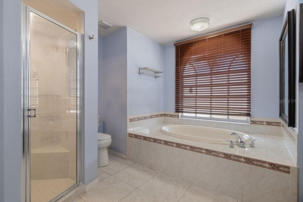 11081 FELL STREET — photo 37 of 79