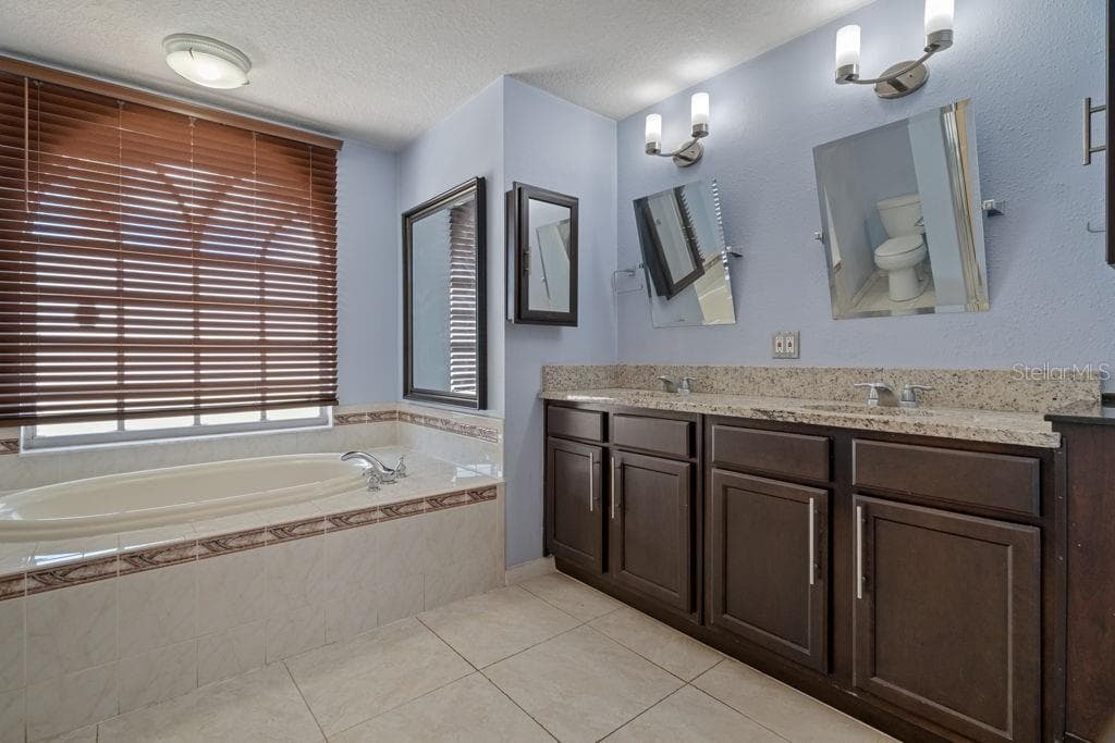 11081 FELL STREET — photo 36 of 79