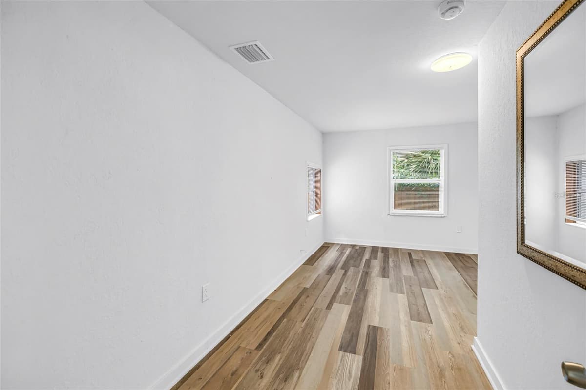 2000 27TH AVENUE — photo 16 of 42