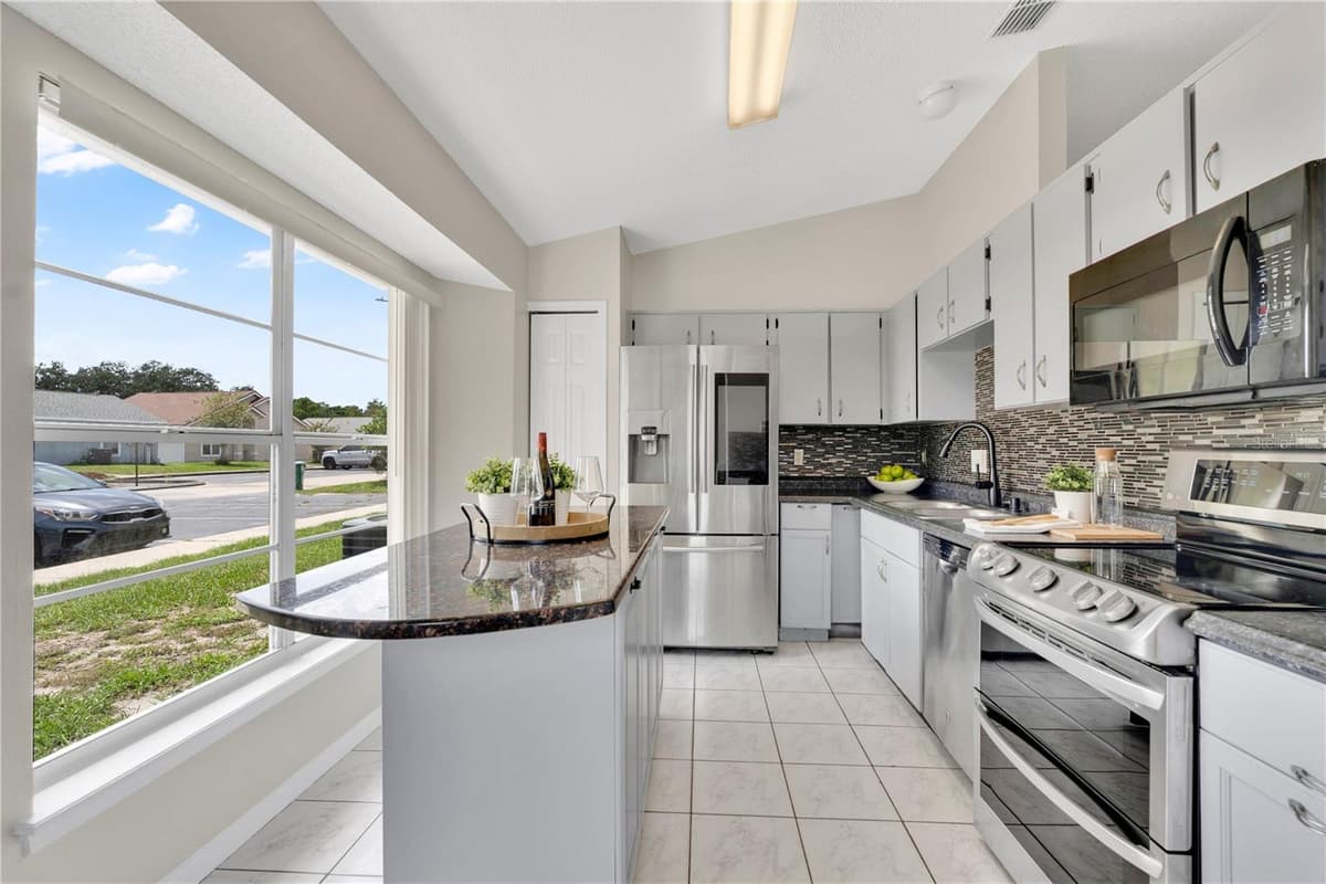 272 SAN GABRIEL STREET — photo 8 of 29