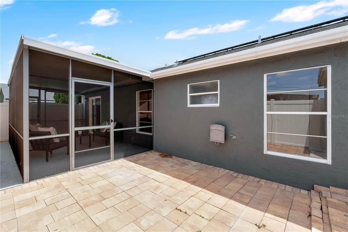 272 SAN GABRIEL STREET — photo 20 of 29