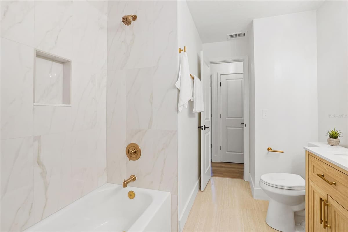 1201 AVALON BOULEVARD — photo 30 of 46