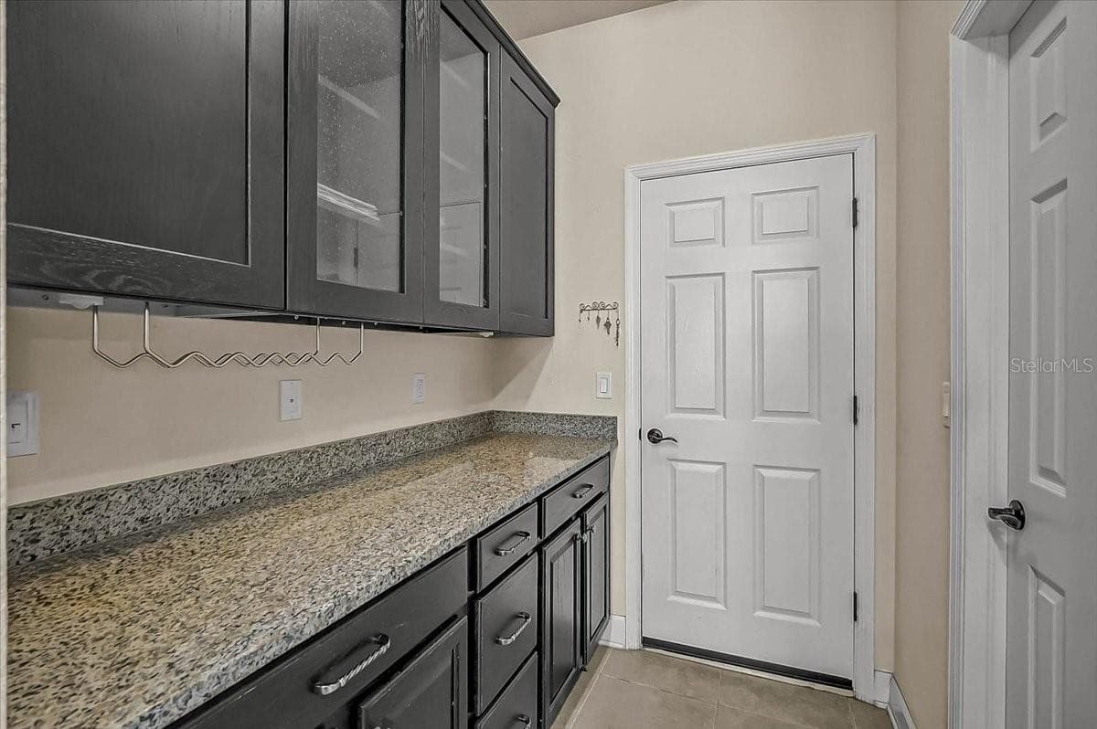 7536 AGUILA DRIVE — photo 16 of 35