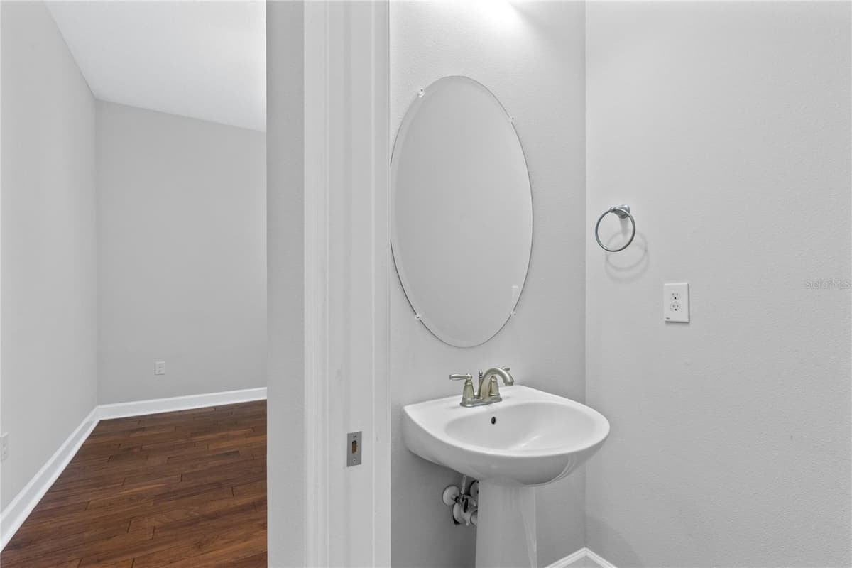 8120 TAVISTOCK LAKES BOULEVARD — photo 8 of 29