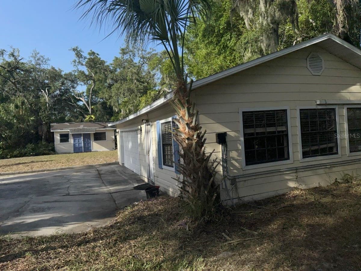 9901 DAVIS STREET — photo 13 of 35