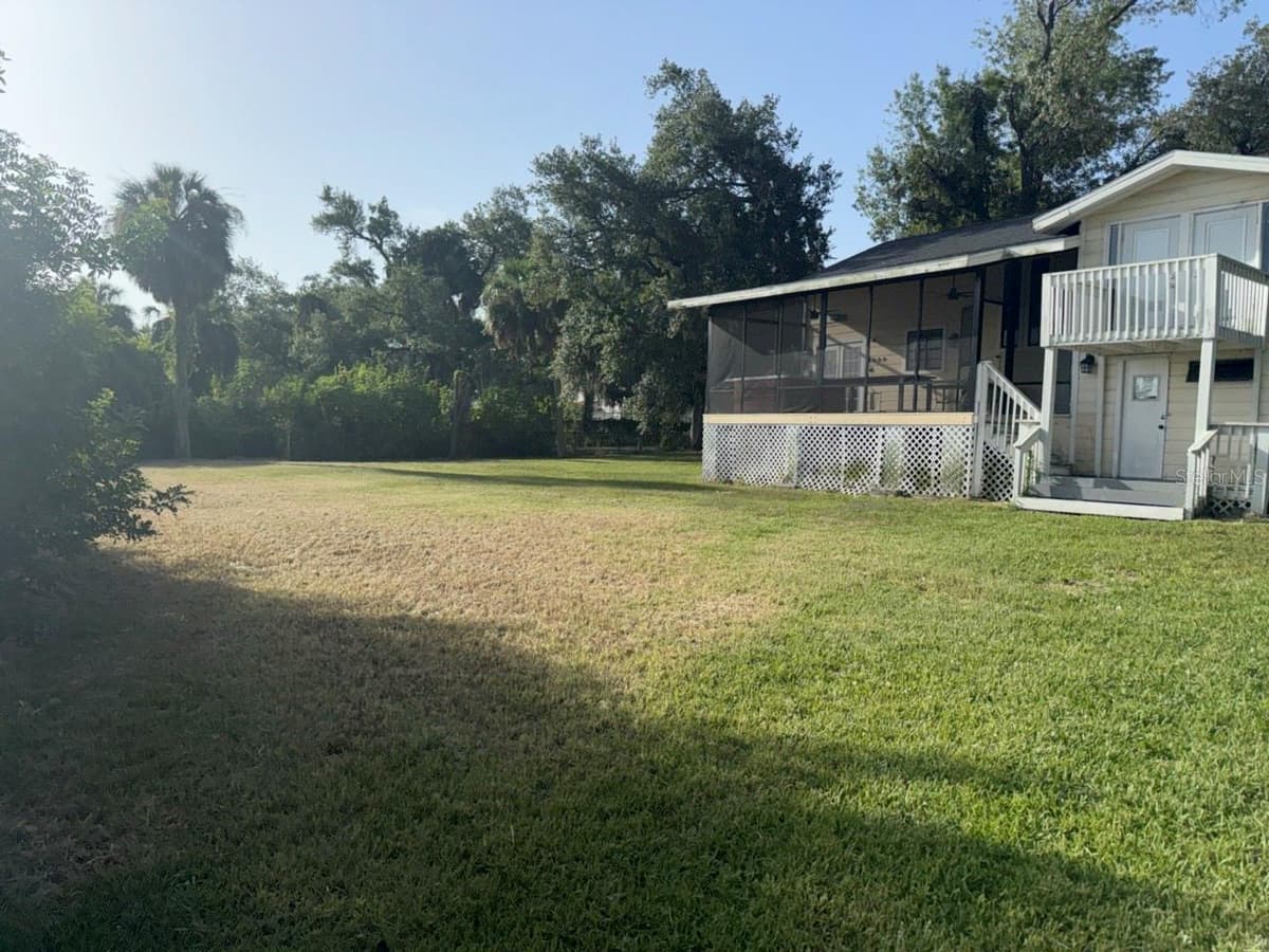 9901 DAVIS STREET — photo 9 of 35