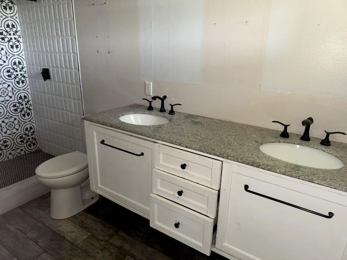 9901 DAVIS STREET — photo 25 of 35