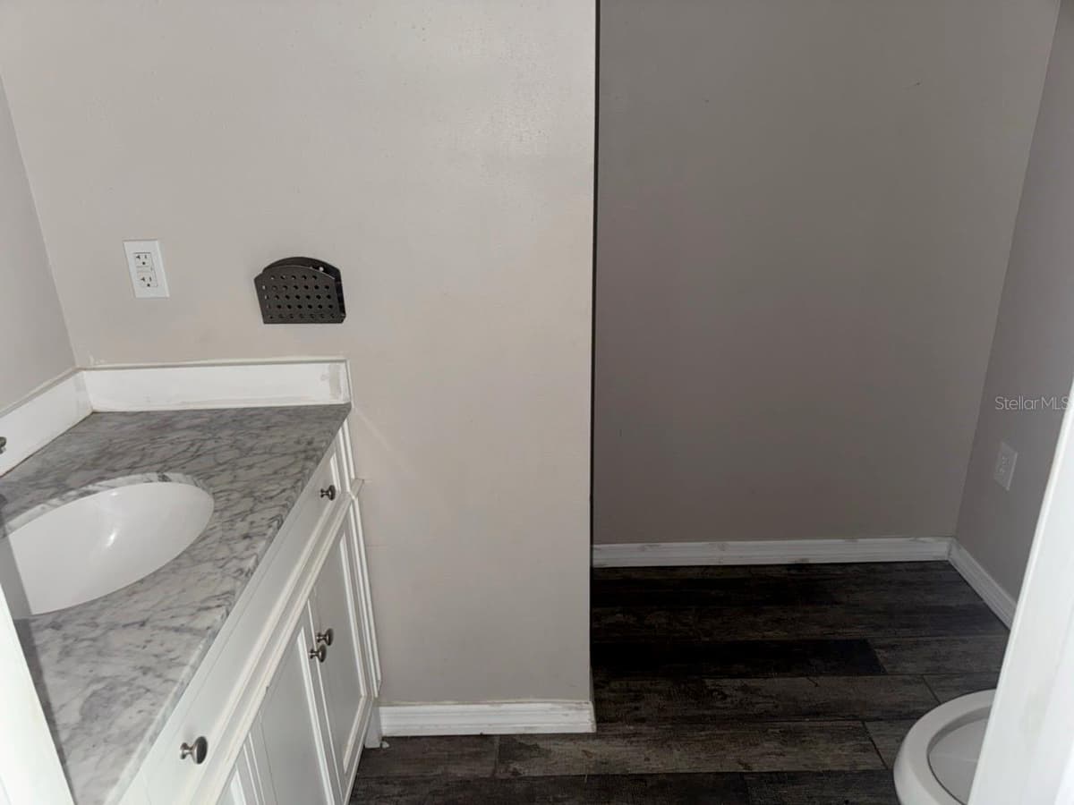 9901 DAVIS STREET — photo 17 of 35
