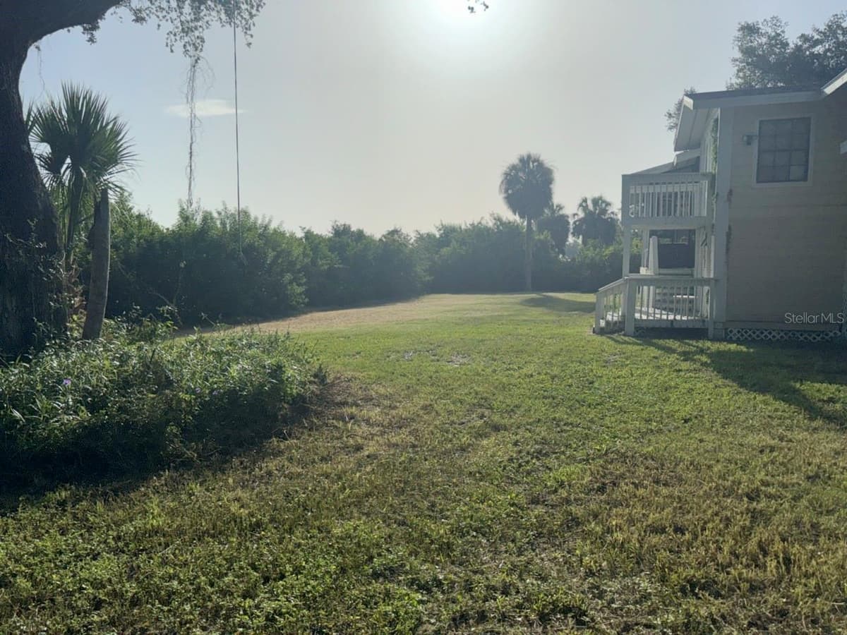 9901 DAVIS STREET — photo 8 of 35