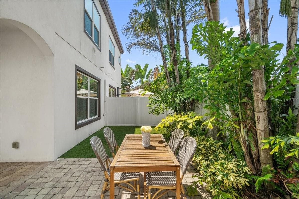 3203 SANTIAGO STREET — photo 40 of 41