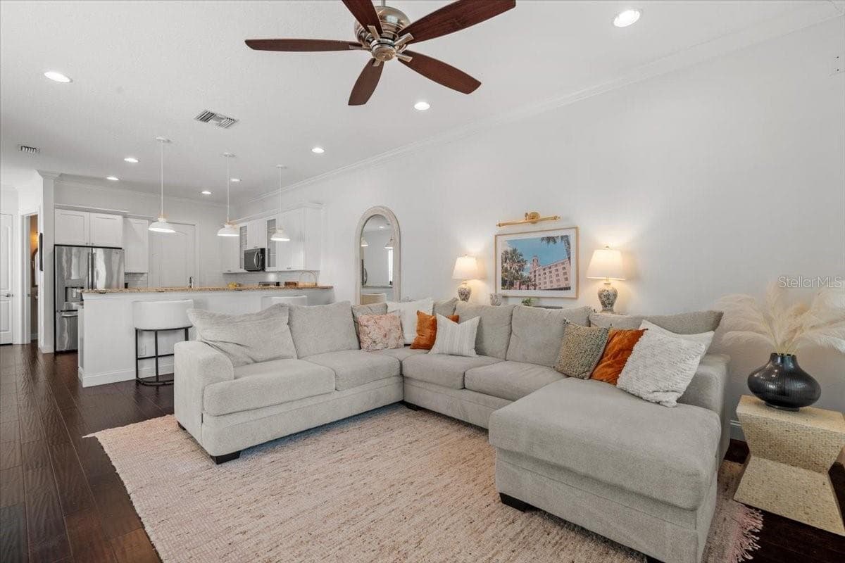 3203 SANTIAGO STREET — photo 16 of 41