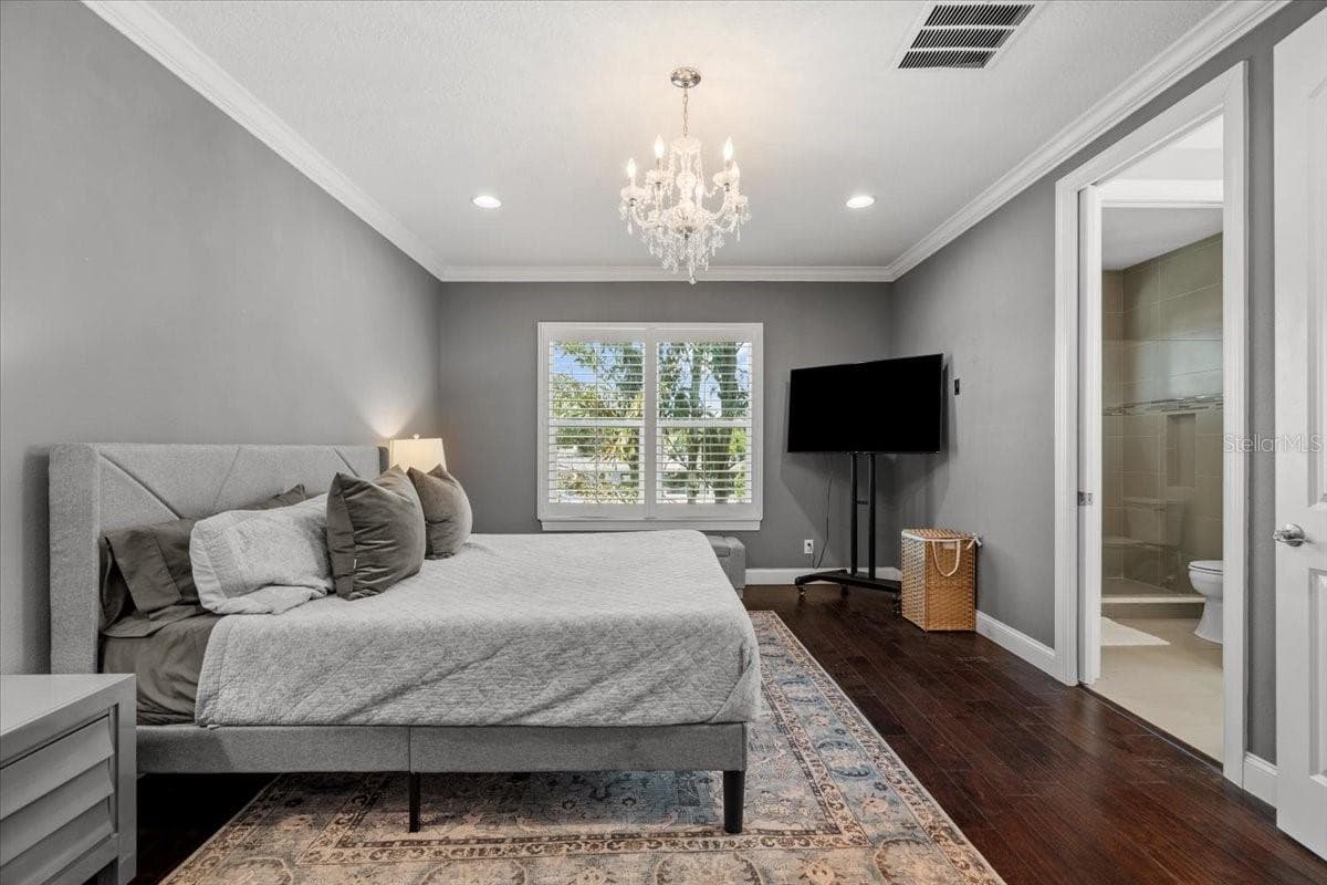 3203 SANTIAGO STREET — photo 22 of 41