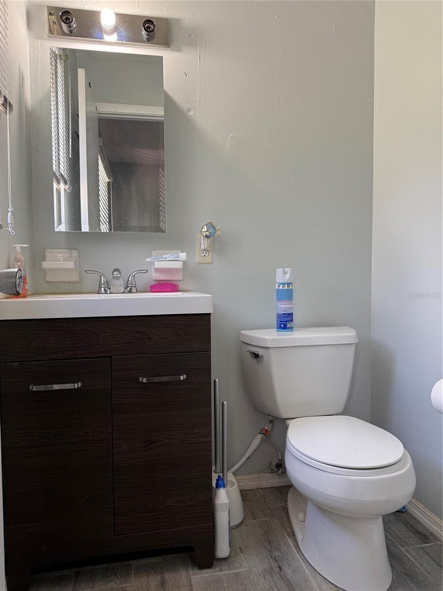 3305 JOE LOUIS DRIVE — photo 15 of 24