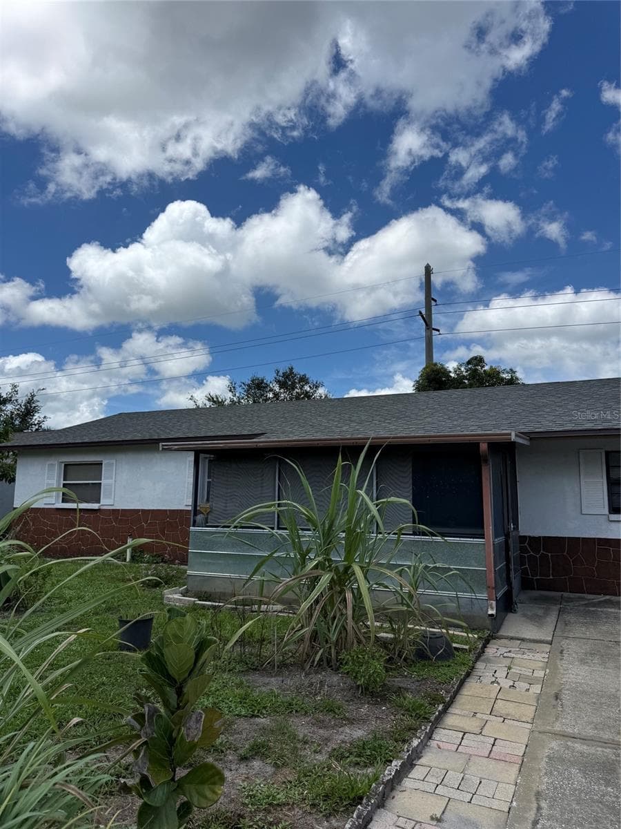 3305 JOE LOUIS DRIVE — photo 3 of 24