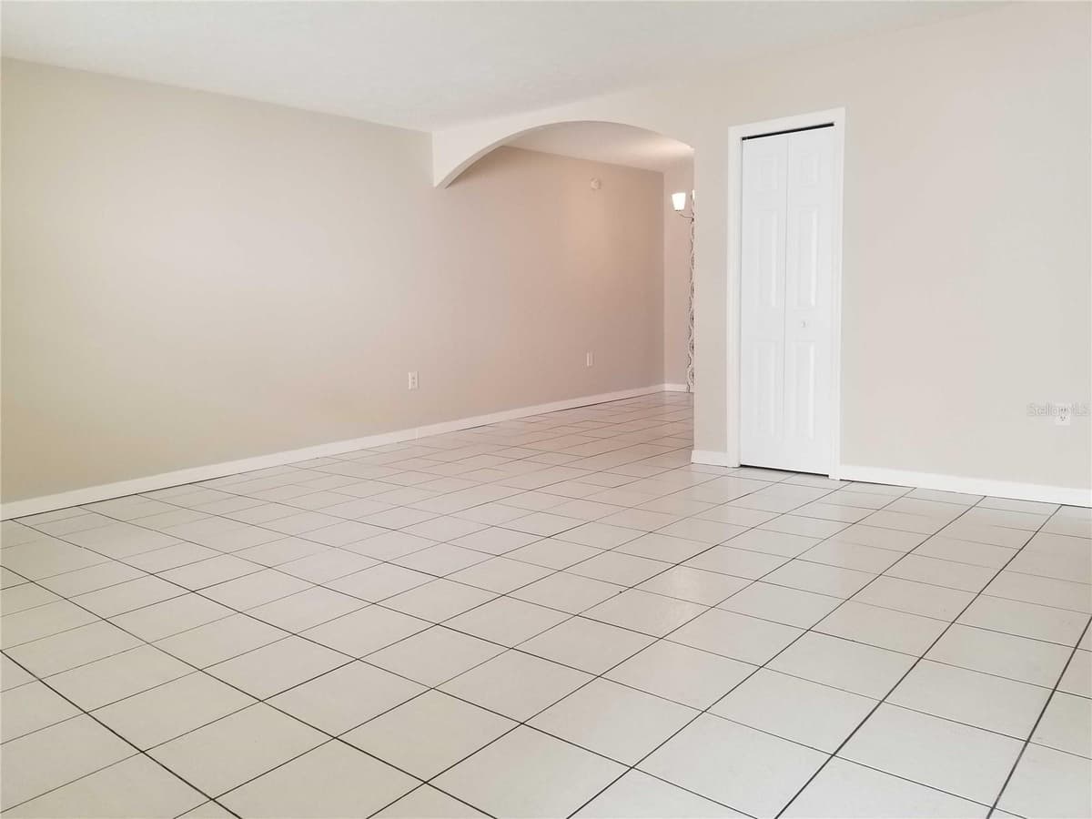 15588 59TH STREET — photo 3 of 25
