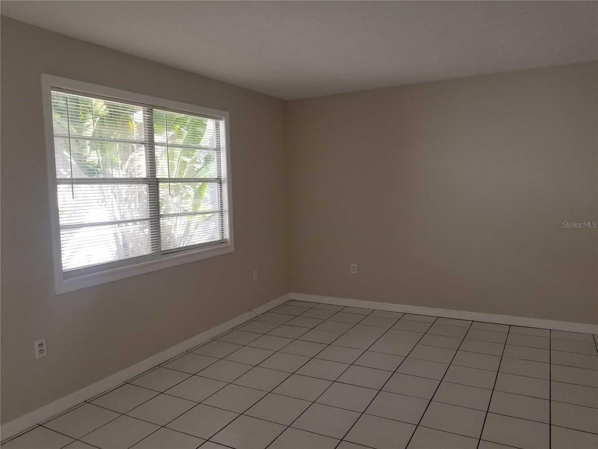 15588 59TH STREET — photo 11 of 25