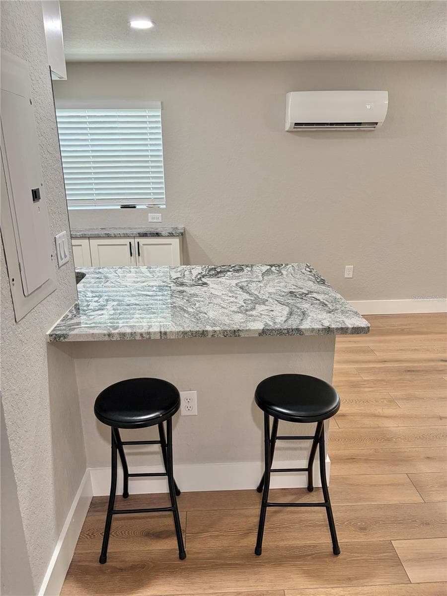 12119 VICTORY DRIVE — photo 11 of 54