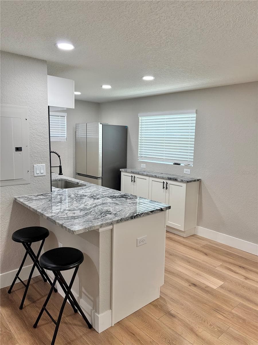 12119 VICTORY DRIVE — photo 12 of 54