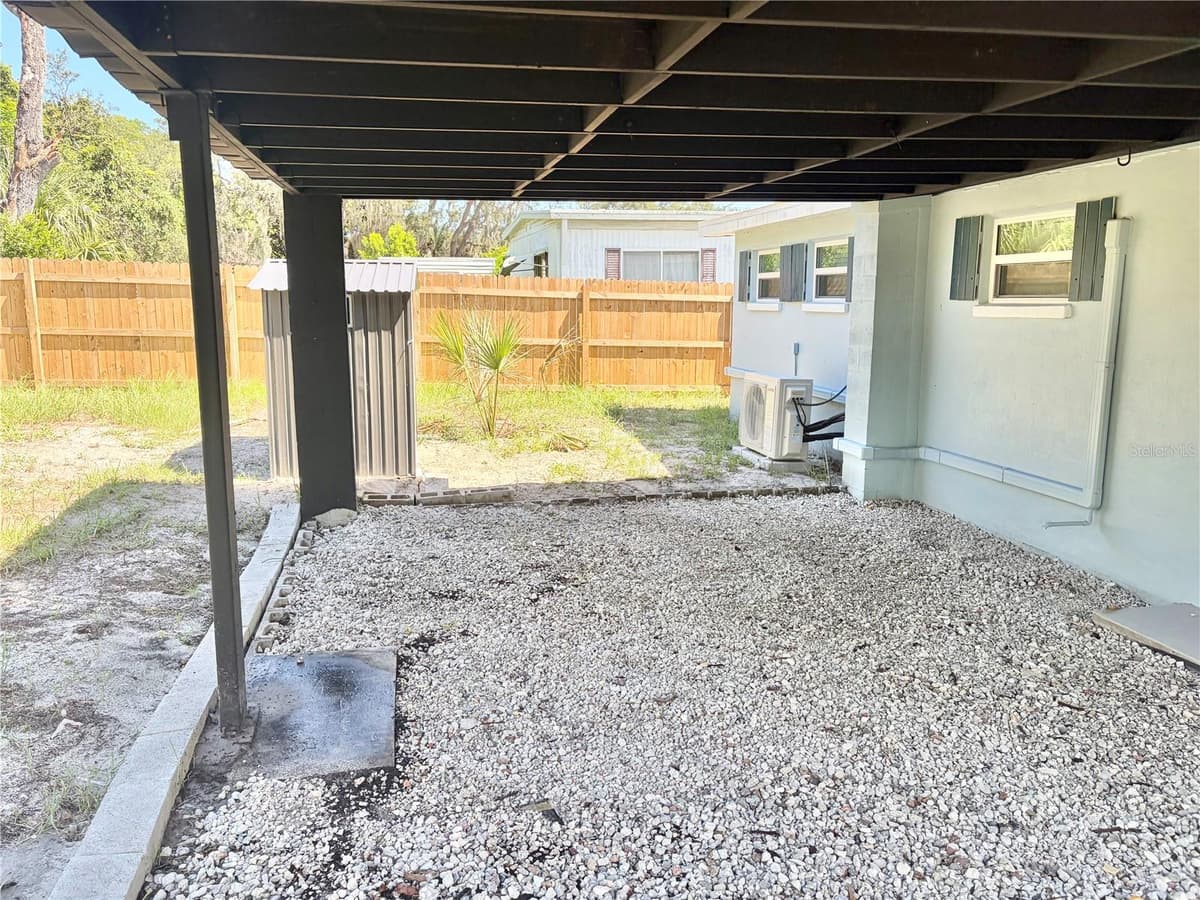 12119 VICTORY DRIVE — photo 44 of 54